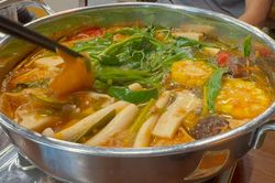 Quán lẩu từng kín bàn, ông chủ vẫn lỗ 400 triệu đồng, phải đóng cửa