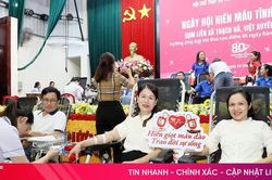 Hơn 400 tình nguyện viên tham gia hiến máu hưởng ứng '80 ngày hành động vì cộng đồng'