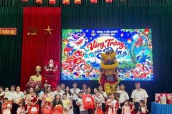 Trọn vẹn niềm vui đêm hội “Vầng trăng của biển”