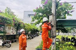 Ngành điện Huế chủ động cấp điện an toàn mùa mưa bão