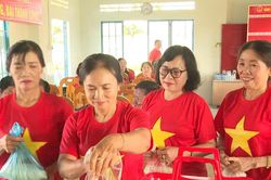 Những hạt gạo nghĩa tình, những tấm lòng sẻ chia