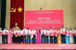 Công bố các quyết định về sắp xếp hệ thống tổ chức Đảng trên địa bàn xã Yên Mô