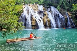 Để du lịch bứt phá