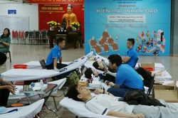 73 người đăng ký hiến máu nhân đạo tại thiền viện Quảng Đức (TP.HCM)