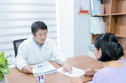 Xu hướng kết hôn muộn và hệ luỵ chất lượng dân số