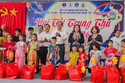 Cần Thơ: Mùa Trung thu ngập tràn yêu thương cho trẻ em có hoàn cảnh đặc biệt khó khăn