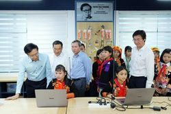 Petrovietnam: 'Thắp sáng' tri thức khoa học cho trẻ em vùng cao