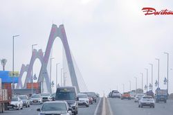 Cầu Nhật Tân thông thoáng ngày đầu thí điểm giảm tốc độ