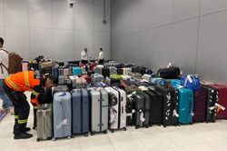 Cảnh tượng chưa từng thấy tại sân bay Thái Lan