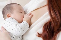 Khi nào sữa mẹ về?