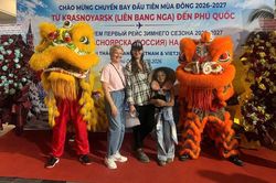 Đón chuyến bay thẳng đầu tiên đưa du khách từ Nga đến Việt Nam