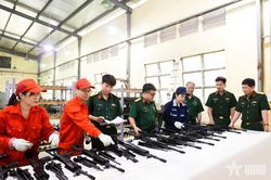 Làm chủ công nghệ, tạo sức bật cho vũ khí Việt Nam