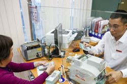 Đóng BHXH 33 năm, nghỉ việc khi chưa đủ tuổi có được nhận lương hưu ngay?