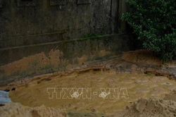 Quảng Trị: Lấp cát hố sụt lún để đảm bảo an toàn cho người dân