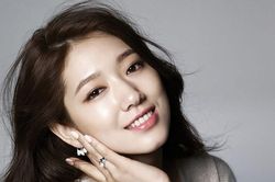 Động thái của Park Shin Hye sau khi sinh con lần 2