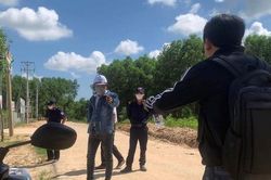 Cản trở, đe dọa nhà báo tác nghiệp có thể bị phạt đến 100 triệu đồng