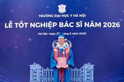 Từng thiếu 0,25 điểm vào Y đa khoa, nam sinh trở thành thủ khoa bác sĩ nội trú Răng - Hàm - Mặt