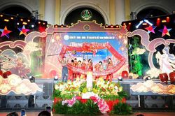 Rực rỡ đêm hội Trung thu Thành Cổ 2026