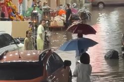Thái Lan huy động hơn 10.000 binh sĩ ứng phó lũ lụt