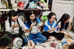 Trung thu ấm áp cho các em nhỏ vùng cao từ gần 600 chiếc lồng đèn tái chế