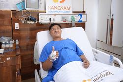Gần 10 giờ đại phẫu cắt da thừa lần 3 cho chàng trai từng nặng 230kg