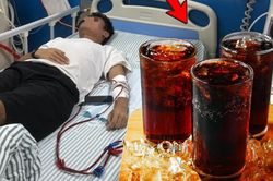 Mê nước ngọt suốt 5 năm, chàng trai 24 tuổi suy thận giai đoạn cuối