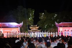 Học sinh Hà Nội khám phá, giải mã di sản tại Văn Miếu - Quốc Tử Giám