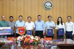 LĐBĐ Việt Nam hỗ trợ Lạng Sơn phát triển bóng đá trẻ, nâng cao năng lực tổ chức giải