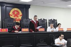 Hai 'ông trùm' vụ 187.000 lon sữa giả lĩnh án 30 năm tù