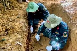 Tìm thấy hài cốt liệt sĩ cạnh suối trong rừng cộng đồng ở Huế