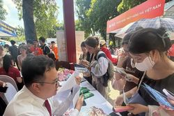 Hội trại 65 năm Học viện Ngân hàng - cơ hội để tân sinh viên tìm hiểu sâu về ngành học