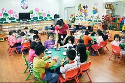 Đề xuất hỗ trợ tối thiểu 160.000 đồng/tháng cho con công nhân theo học mầm non tư thục