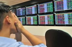 PNJ, NVL nằm sàn, hàng chục triệu cổ phiếu chất đống dư bán