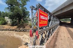 Nhà thầu khắc phục xói lở trên cao tốc Biên Hòa - Vũng Tàu