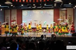 Gìn giữ hồn Việt qua ngày hội Trung thu tại Pháp