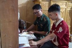 Viết tiếp ước mơ trở thành thầy giáo của cậu học trò mắc bệnh mãn tính