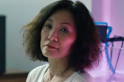 Hồng Đào bất ngờ đổi nghề ở tuổi 64