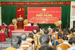 Đại biểu Quốc hội tiếp xúc cử tri xã Hoằng Sơn và phường Tân Dân