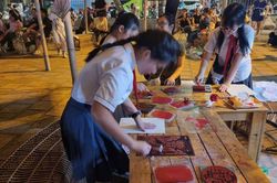 Học sinh THCS Hà Nội tìm hiểu Văn Miếu – Quốc Tử Giám