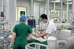 Tái phát uốn ván nguy kịch vì mảnh tre 3cm 'giấu mình' dưới vết thương đã lành