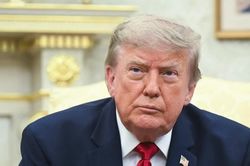 Ông Trump để ngỏ khả năng tấn công Iran trước bầu cử