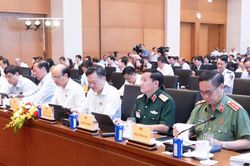 Đại biểu Quốc hội thảo luận, góp ý về dự án Bộ luật Hình sự và Bộ luật Tố tụng hình sự sửa đổi