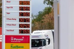 Khủng hoảng dầu diesel: Châu Âu đứng trước cú sốc nguồn cung mới