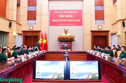 Đảng ủy, Bộ Tư lệnh Bộ đội Biên phòng công bố, trao quyết định về công tác cán bộ