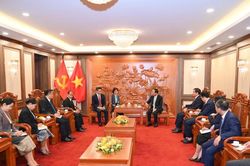 Việt Nam- Lào tăng cường phối hợp, trao đổi kinh nghiệm trong công tác chính trị, tư tưởng