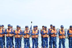 BTL Vùng Cảnh sát biển 4 diễn tập chiến thuật vòng tổng hợp, bắn đạn thật trên biển