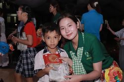 TP.HCM: Sinh viên Nhân văn mang 'mùa trăng xanh' đến với thiếu nhi xã Đak Nhau