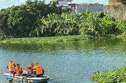 Thiếu niên 17 tuổi đuối nước thương tâm dưới sông Hương