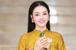 PGS Tân Nhàn khoe phòng làm việc, NSƯT Chí Trung nói về 'cuộc đời rực rỡ'