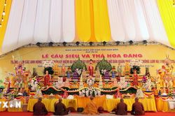 Ninh Bình tưởng niệm ngày hy sinh của 10 nữ dân quân pháo phòng không Lam Hạ